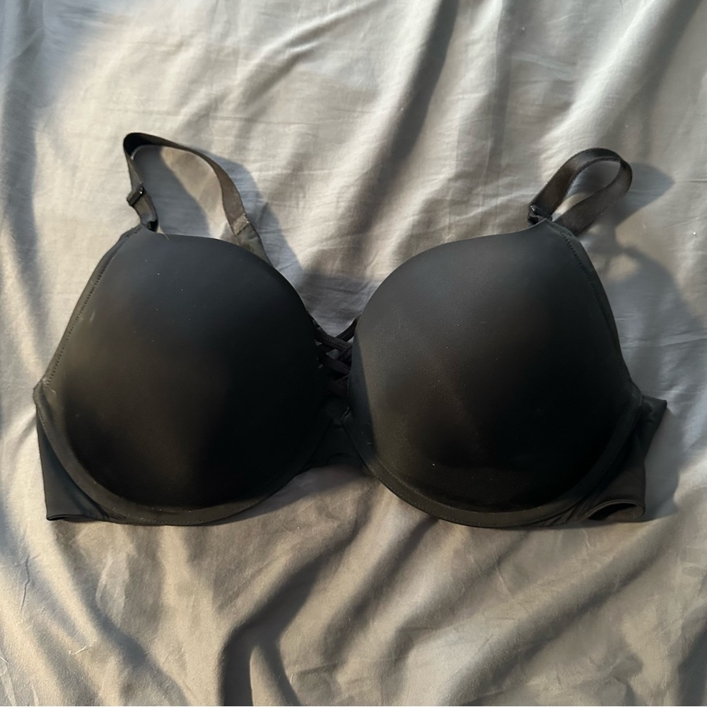Torrid Curve Plunge Black Bra 42DD (GUC)